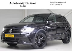 Volkswagen Tiguan - 2.0 TSI 245PK DSG 4Motion R-Line Blackstyle Panoramadak | Iq-Light | Achteruitrijcamera |