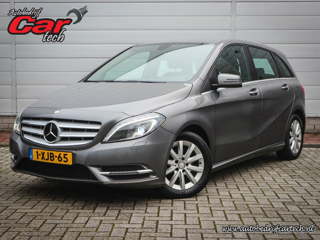 Mercedes-Benz B-klasse - 180 Ambition | Clima | Cruise | Navi | Pdc | Trekhaak | Lichtmetaal | All season | - AutoWereld.nl