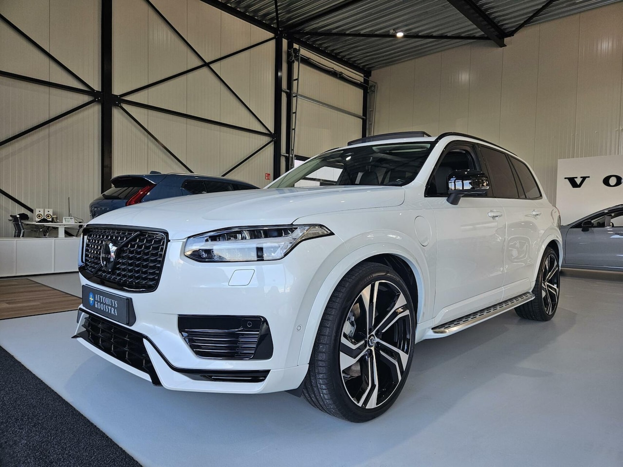 Volvo XC90 - 2.0 T8 Recharge AWD Ultra Dark 2.0 T8 Recharge AWD Ultra Dark - AutoWereld.nl