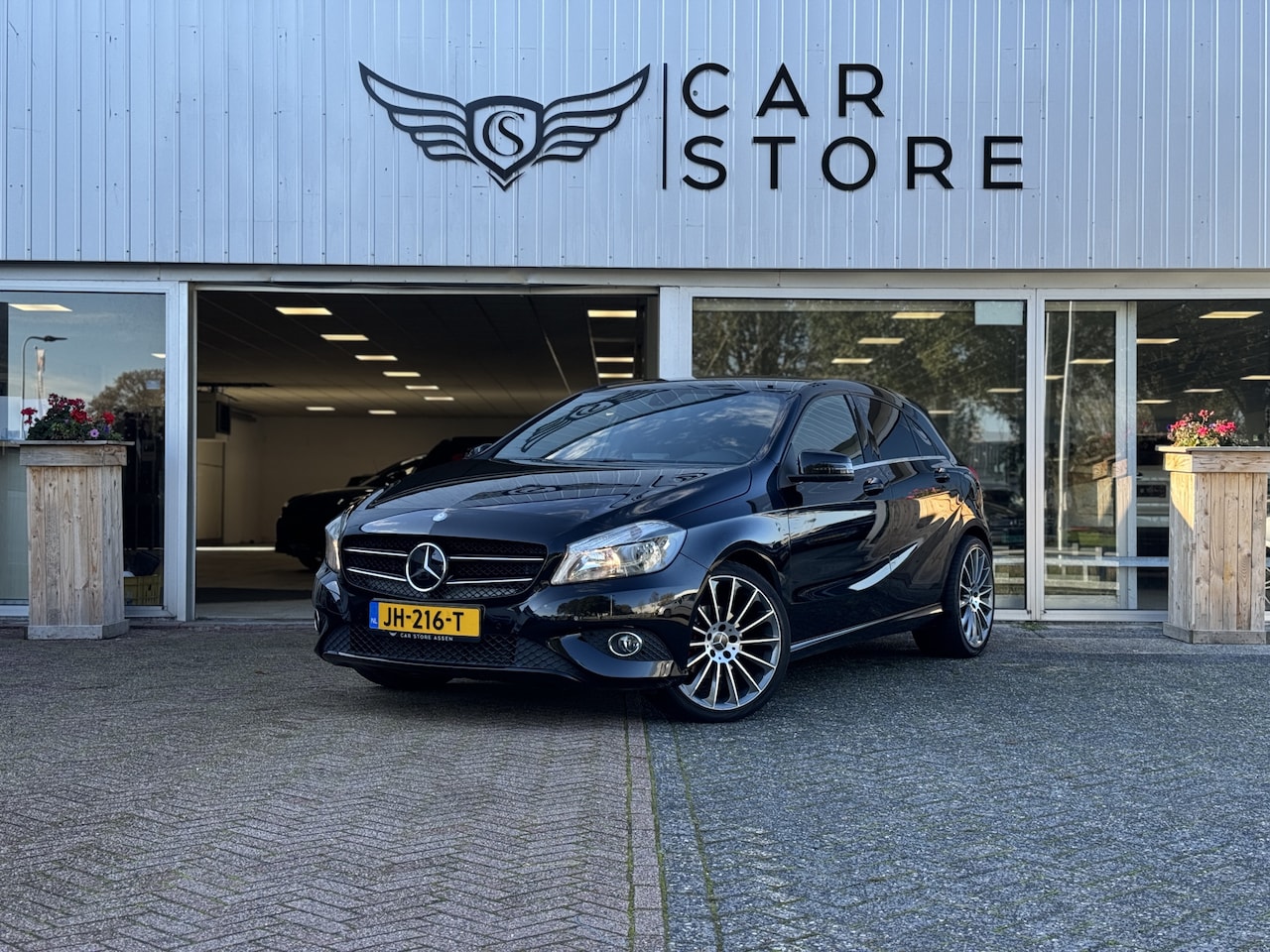 Mercedes-Benz A-klasse - 180 Ambition / NAV / ST VWM / 19'' LM VELGEN / SPORT - AutoWereld.nl