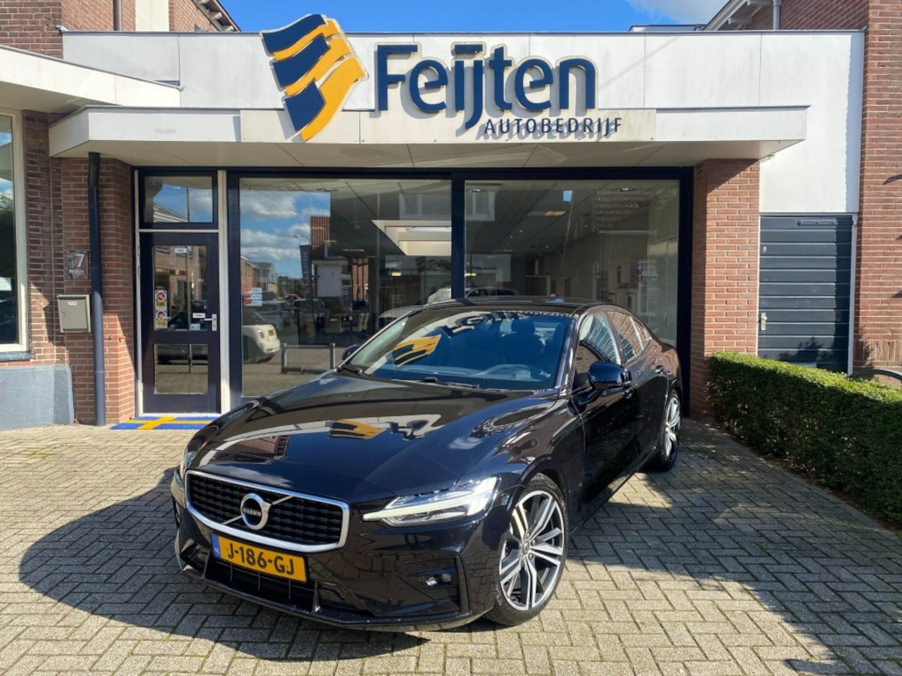 Volvo S60 - T4 R-Design - AutoWereld.nl