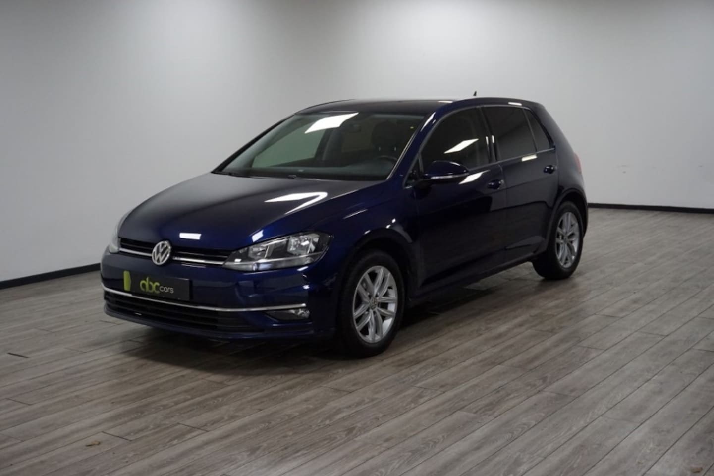 Volkswagen Golf - 1.6 TDI DSG HIGHLINE/ CLIMA/ NAVI - AutoWereld.nl