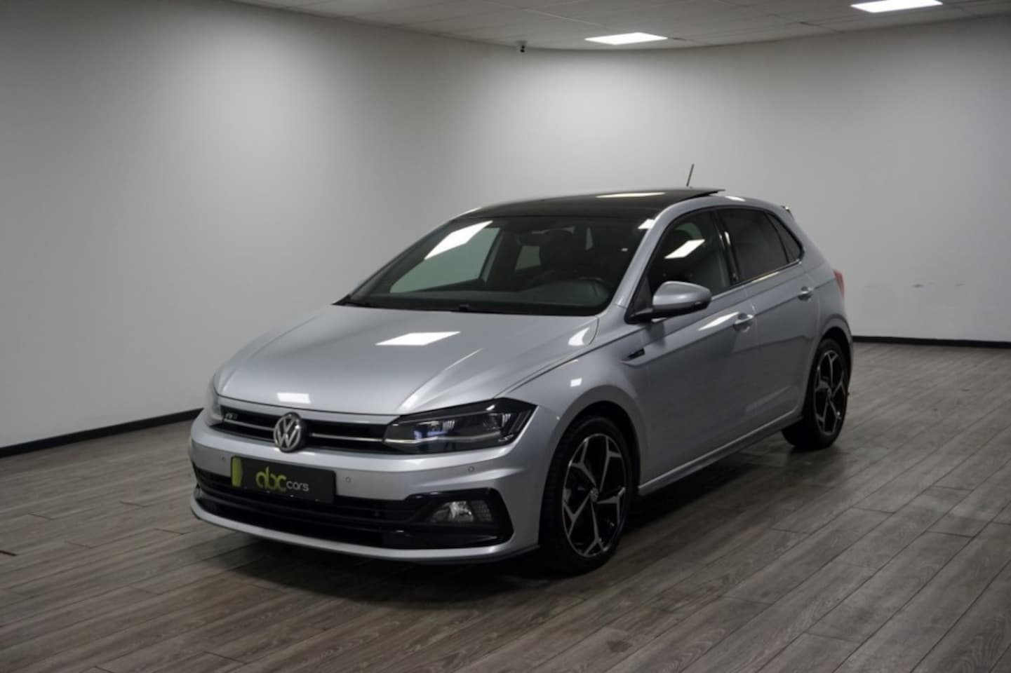 Volkswagen Polo - 1.0 TSI HIGHLINE-R AUTOMAAT/ LEER/ PANODAK - AutoWereld.nl