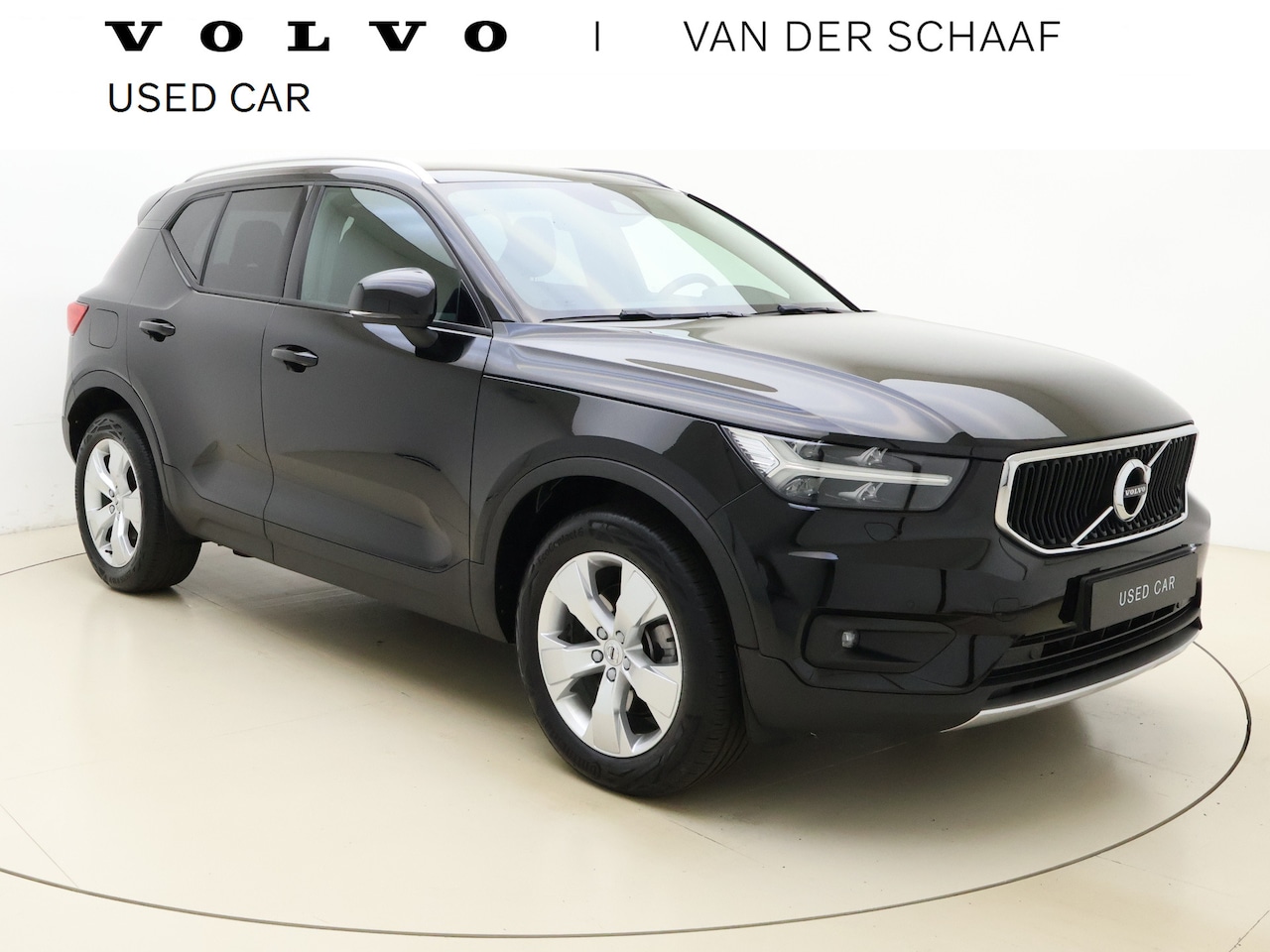 Volvo XC40 - T4 190pk Automaat Momentum Pro / Elektr. Stoelen / H&K Audio / FULL-LED / Stoel + Stuurw. - AutoWereld.nl