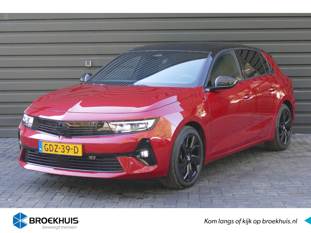 Opel Astra - 1.6 HYBRID 180PK 5-DRS GS LEVEL 4 AUTOMAAT / NAVI / CLIMA / PDC / CAMERA V+A / 17" LMV / P - AutoWereld.nl