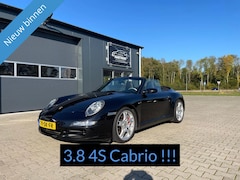 Porsche 911 Cabrio - 3.8 Carrera 4S