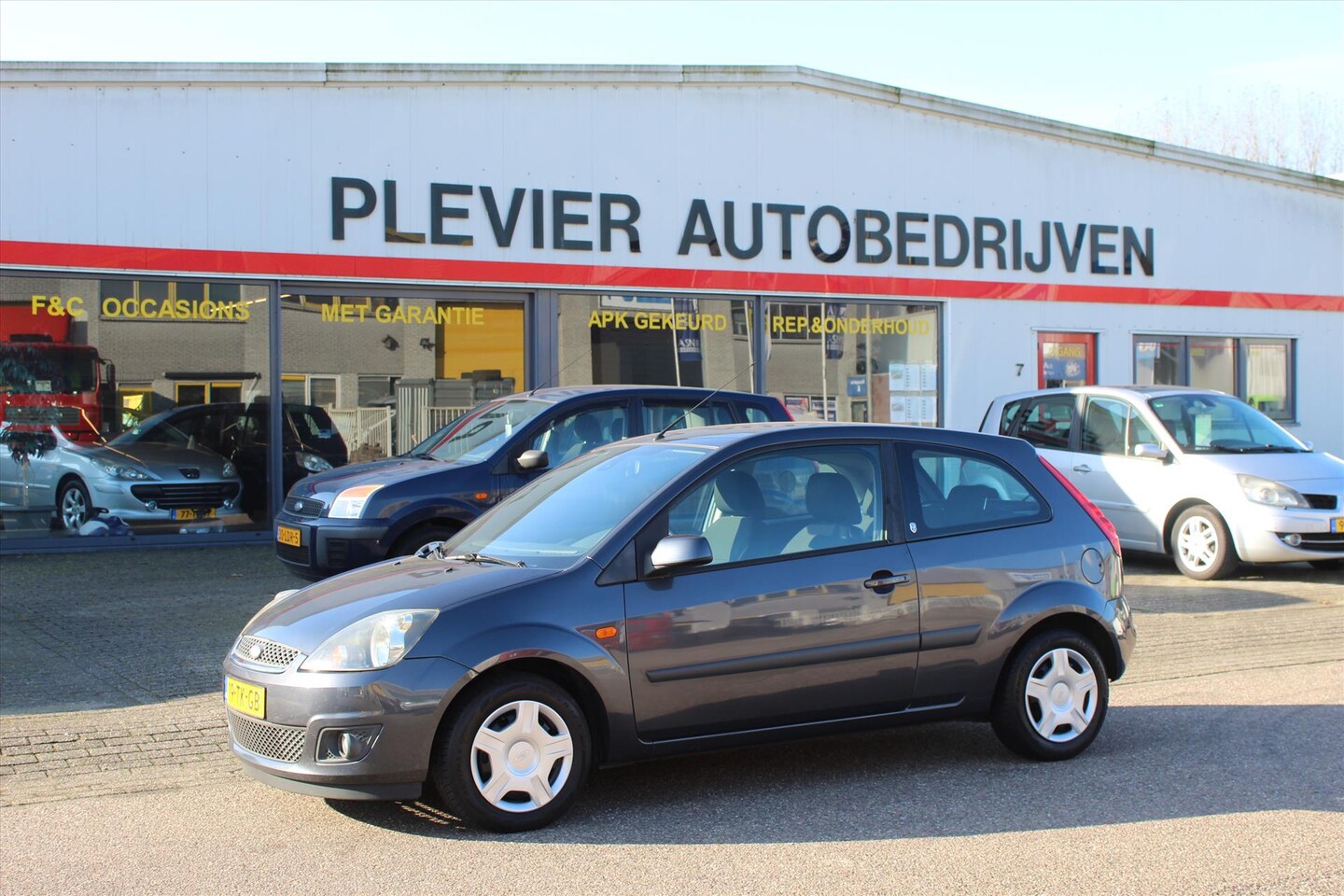 Ford Fiesta - 1.6 16V 3-DEURS AUTOMAAT Ghia - AutoWereld.nl