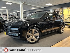 Porsche Cayenne Coupé - 3.0 E-Hybrid Nieuw model / Leder / 3 beeldschermen / 22 inch / sportchrono