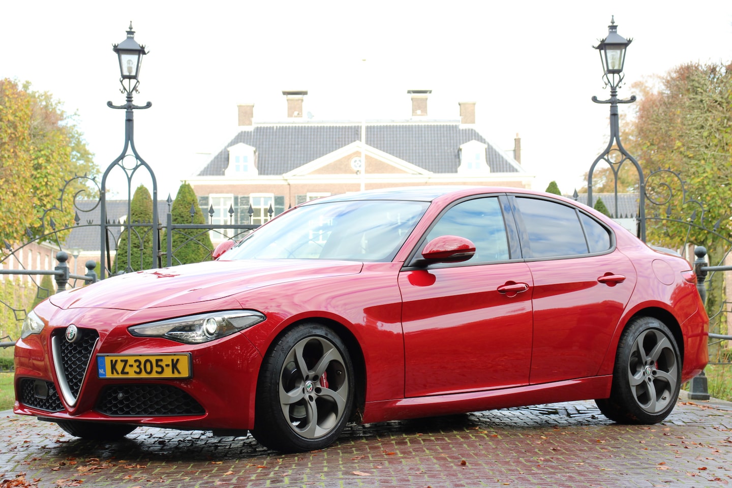 Alfa Romeo Giulia - 2.0T 300PK SUPER AUTOMAAT | NL-AUTO! | PANODAK | LEDER | ADAPTIVE CRUISE | HARMAN/KARDON | - AutoWereld.nl