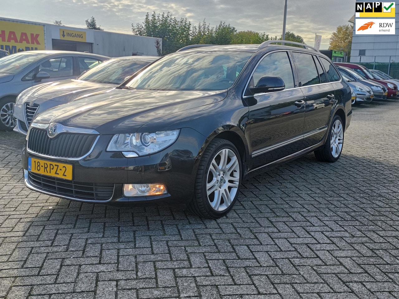 Skoda Superb Combi - 1.8 TSI Elegance Business Line/PANO/BOMB VOL OPTIES - AutoWereld.nl