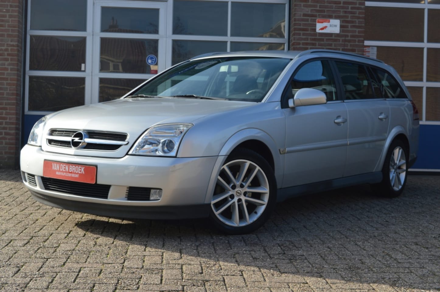 Opel Vectra Wagon - 2.2-16V Elegance | AIRCO - TRK-HAAK - AutoWereld.nl