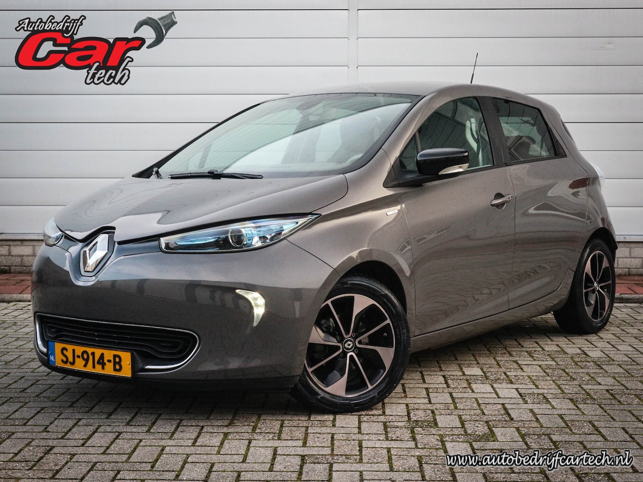 Renault Zoe - Q90 Bose Quickcharge 41 kWh | Clima | Cruise | Navi | Leer | Koop accu | Camera | Pdc | St - AutoWereld.nl