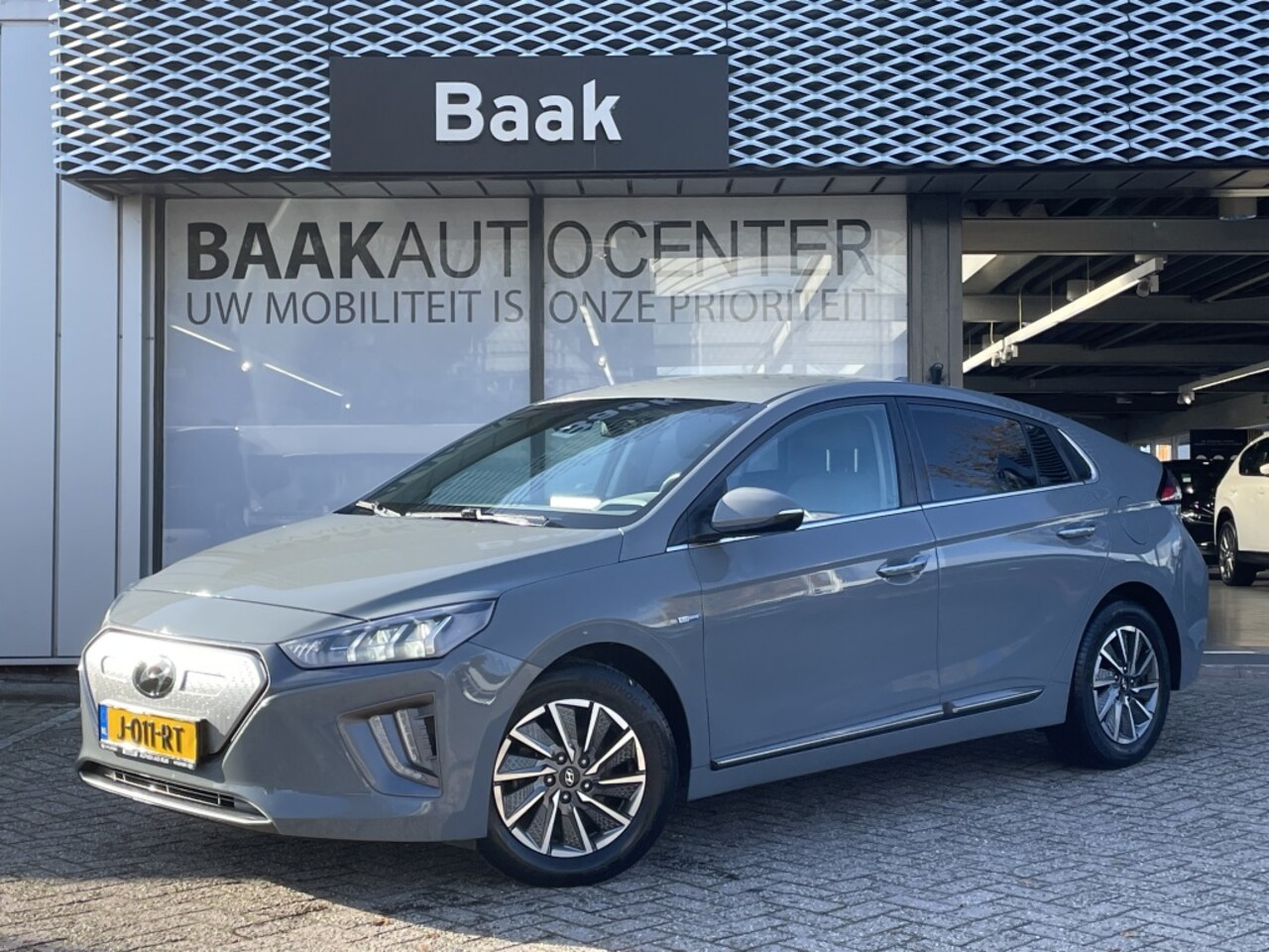 Hyundai IONIQ - Comfort EV 38 kWh | Camera | Navi - AutoWereld.nl