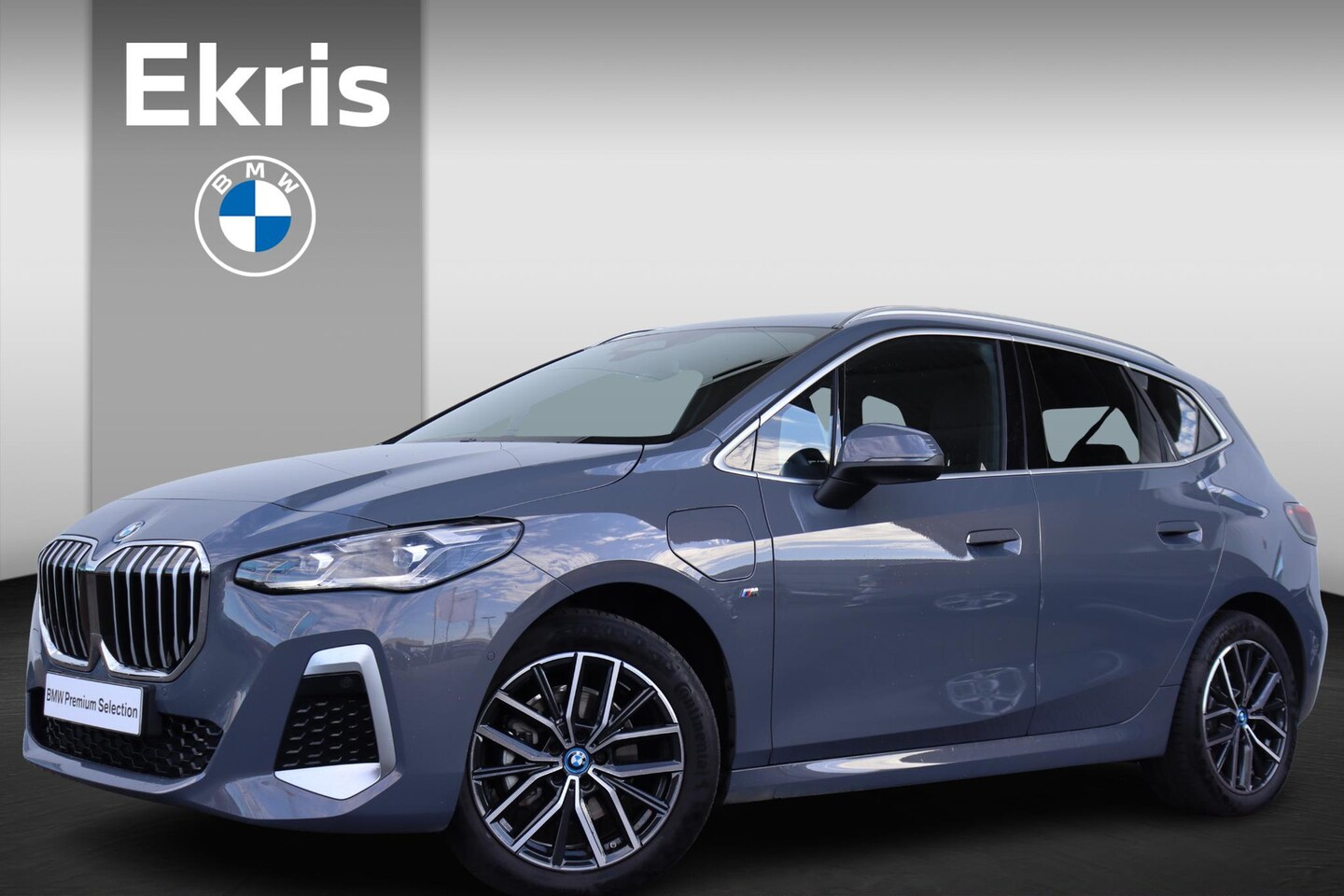 BMW 2-serie Active Tourer - 225e xDrive | M-Sportpakket / Premium Pack / Travel Pack / 18'' - AutoWereld.nl