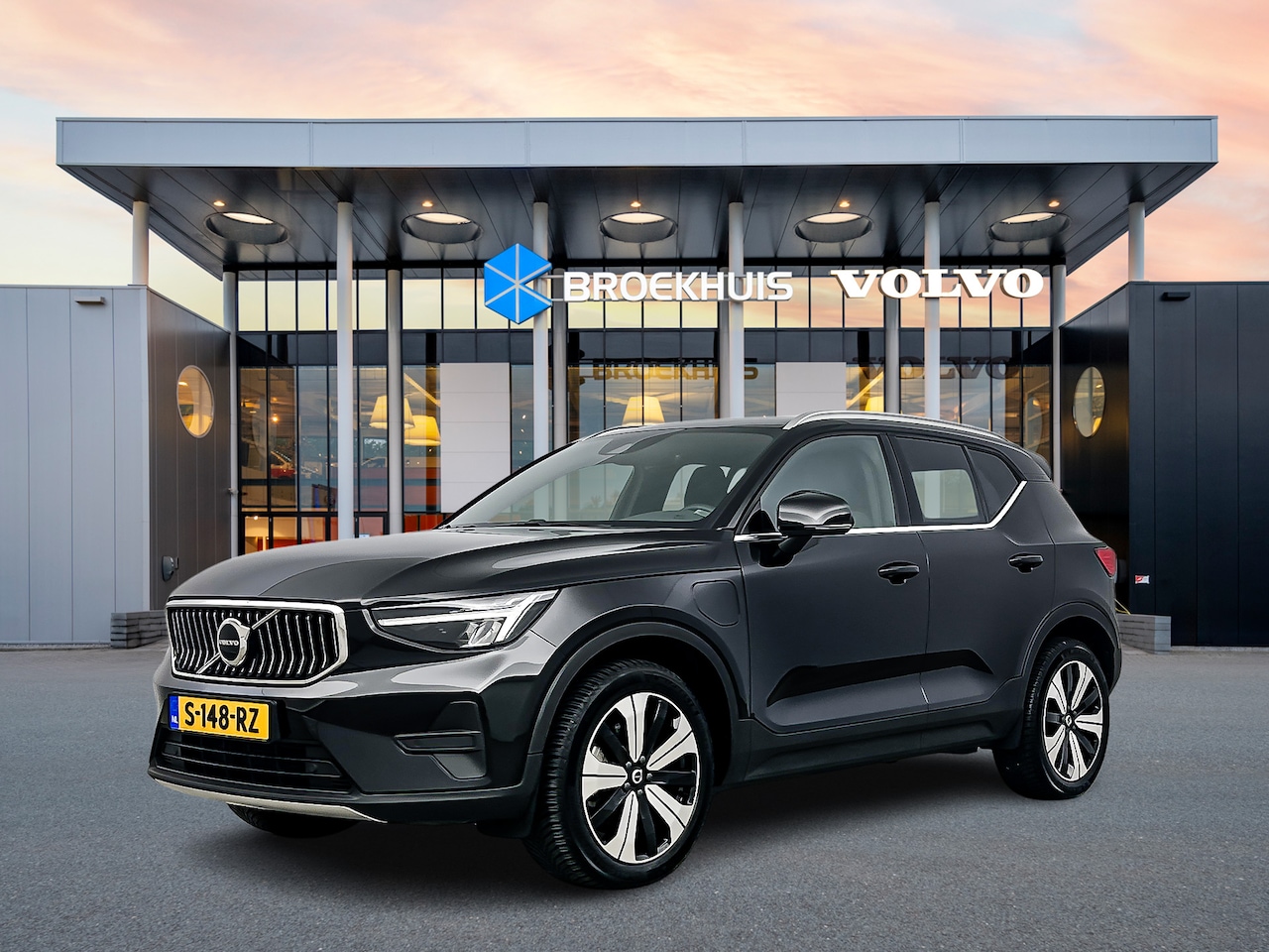 Volvo XC40 - T4 Recharge Core Bright | 19" All-season | Camera | Keyless | Stoel / stuurverwarming | Ge - AutoWereld.nl