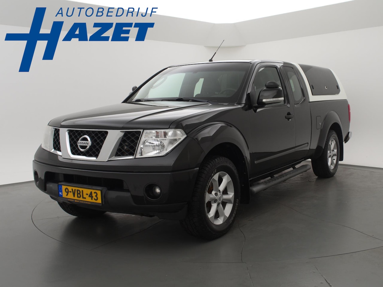 Nissan Navara - 2.5 dCi 170 PK 4WD SE KING CAB *GEEN APK* + TREKHAAK / STANDKACHEL - AutoWereld.nl