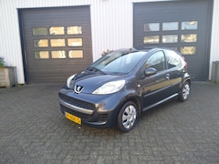 Peugeot 107 - 1.0-12V XS