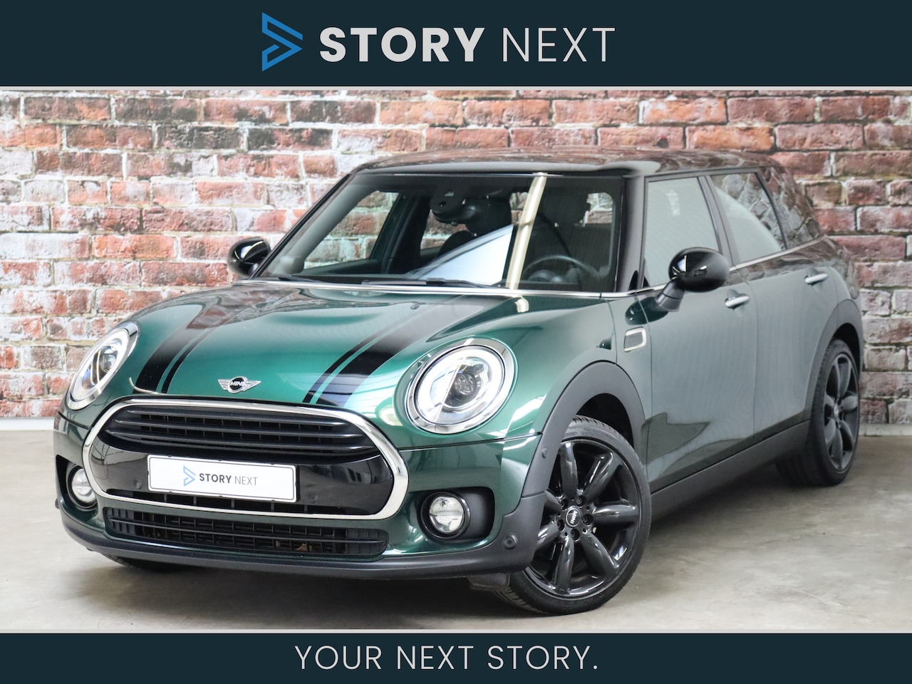 MINI Clubman - Cooper Serious Business Automaat / Harman Kardon / Comfort Access / Leder /  Achteruitrijc - AutoWereld.nl