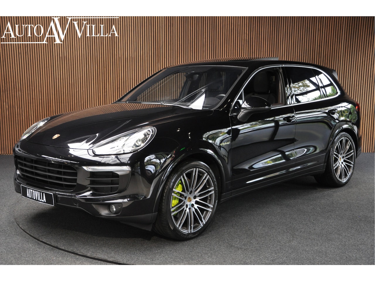 Porsche Cayenne - 3.0 S EHybrid Navi Leer Panorama Luchtvering Bose Elektr. achterklep Camera Bose 21 inch L - AutoWereld.nl