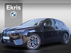 BMW iX - xDrive40 High Executive Sportpakket / Co-Pilot Pack / Skylounge Panoramadak / Harman Kardo