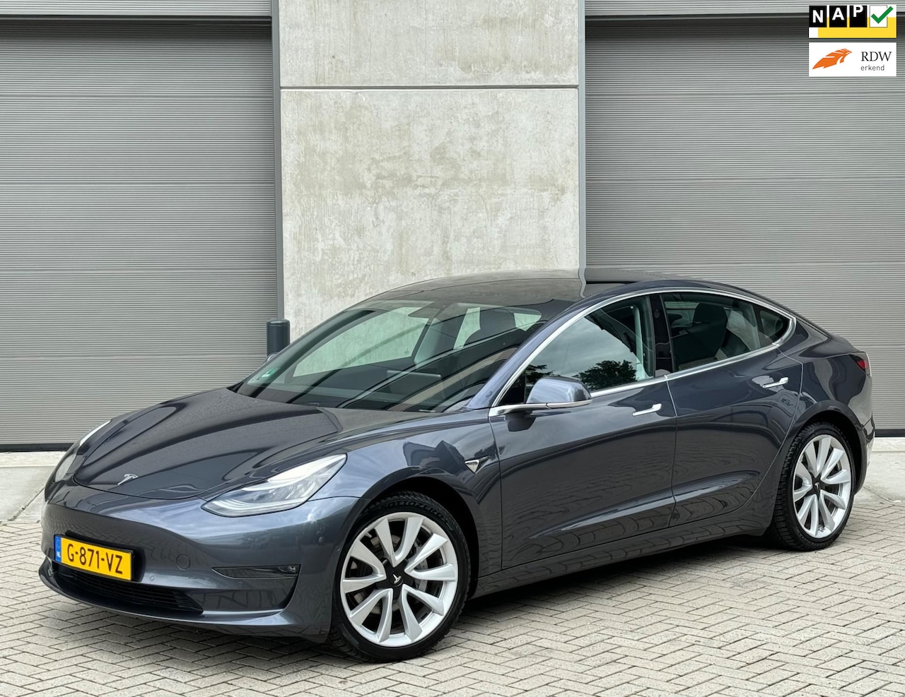 Tesla Model 3 - Long Range RWD Long Range AWD 75 kWh 2019 Grijs AUTOPILOT|19 - AutoWereld.nl