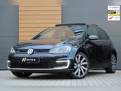 Volkswagen Golf - 1.4 TSI GTE PANODAK/STOELVER//LEER/NAP/CARPLAY