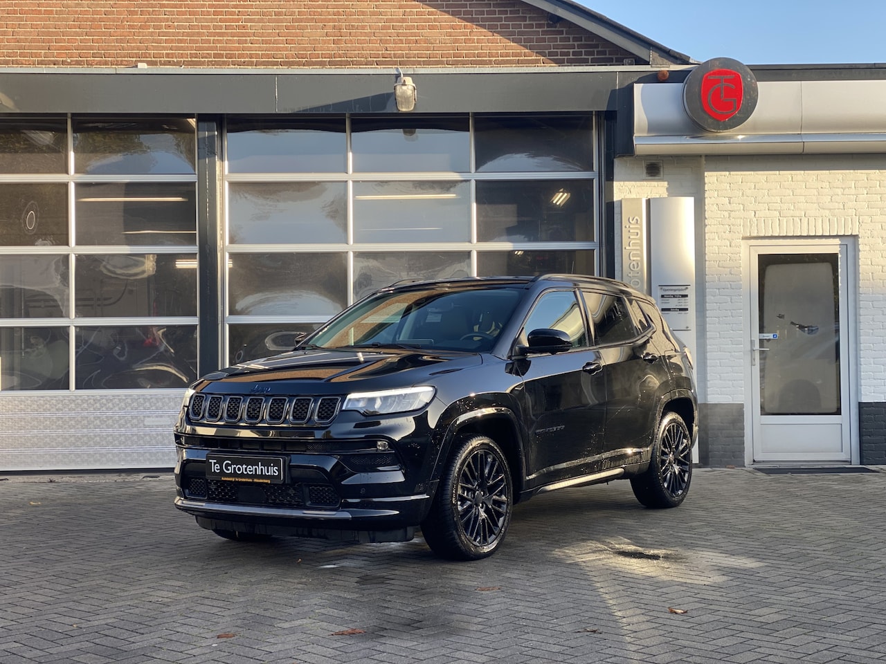 Jeep Compass - 4xe 240 Plug-in Hybrid S - AutoWereld.nl