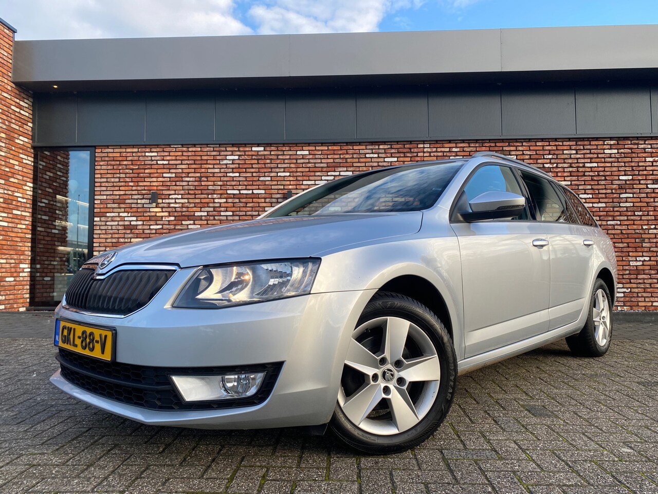 Skoda Octavia Combi - 1.2 TSI Greentech Ambition Cruise Clima - AutoWereld.nl