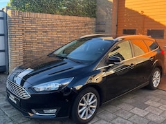 Ford Focus - 1.0 Titanium / Nieuwe distributieriem