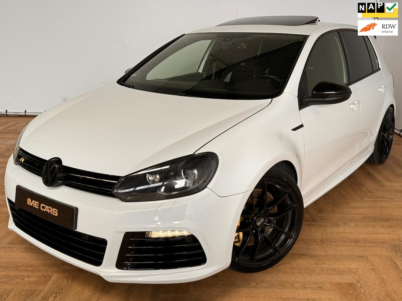 Volkswagen Golf - 2.0 R 4-Motion 2.0 R 4-Motion,BULL X,OPEN DAK, AUTOMAAT - AutoWereld.nl