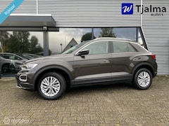 Volkswagen T-Roc - Style led xenon adap cruise carplay 1.0 TSI Style Business