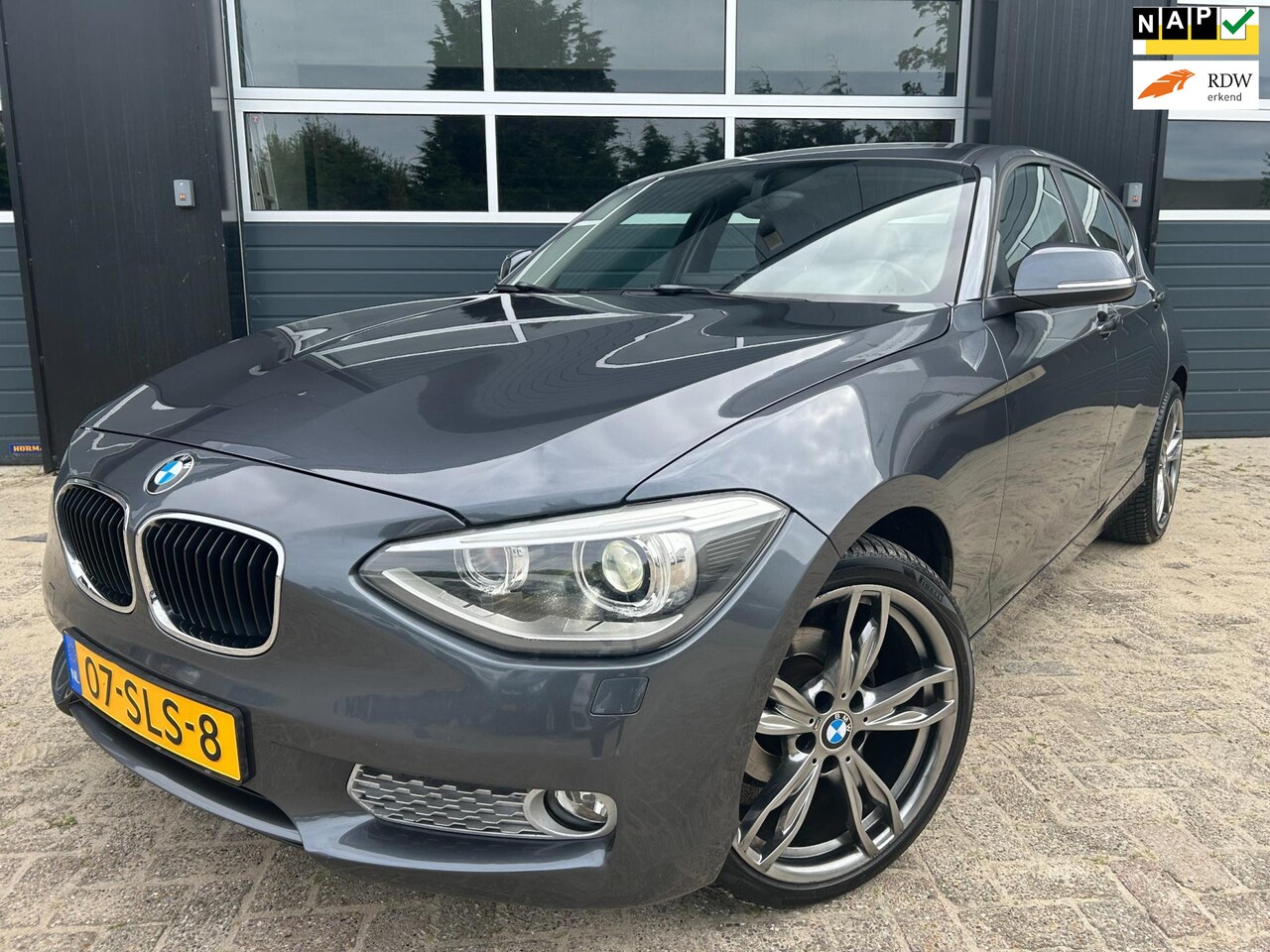 BMW 1-serie - 116i|Airco|Zeer nette auto!| - AutoWereld.nl