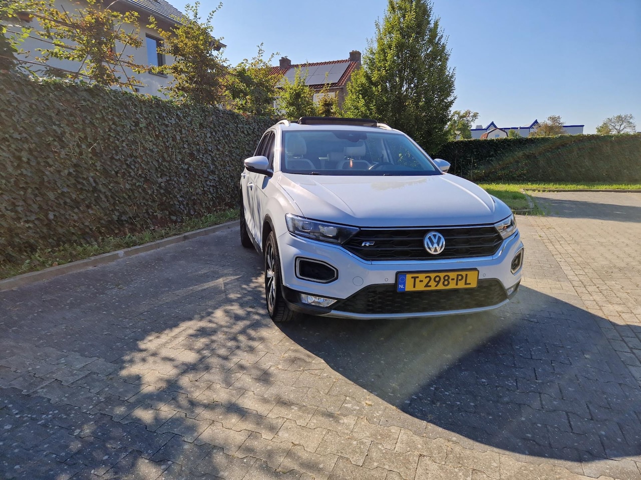 Volkswagen T-Roc - 1.0 TSI Pano Full Optios !!! - AutoWereld.nl