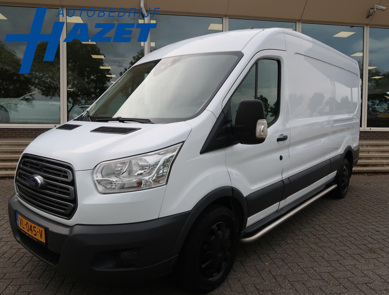 Ford Transit - 350 2.2 TDCI L3H2 TREND + TREKHAAK / CRUISE / AIRCO - AutoWereld.nl