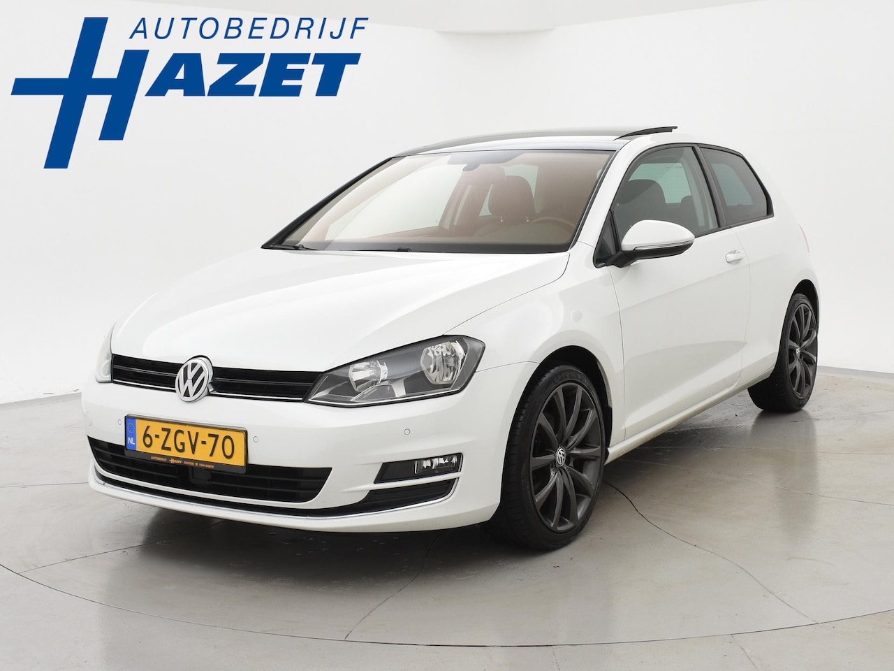 Volkswagen Golf - 1.4 TSI ACT 150 PK DSG AUT. 3-DEURS + MASSAGE / PANORAMA / ADAPTIVE CRUISE / SPORTSTOELEN - AutoWereld.nl