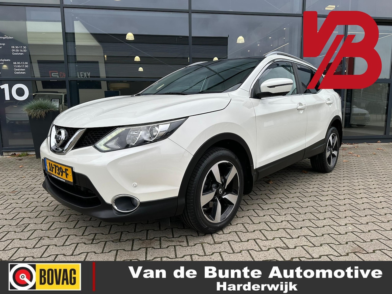 Nissan Qashqai - 1.2 N-Connecta *Panorama & Automaat* - AutoWereld.nl