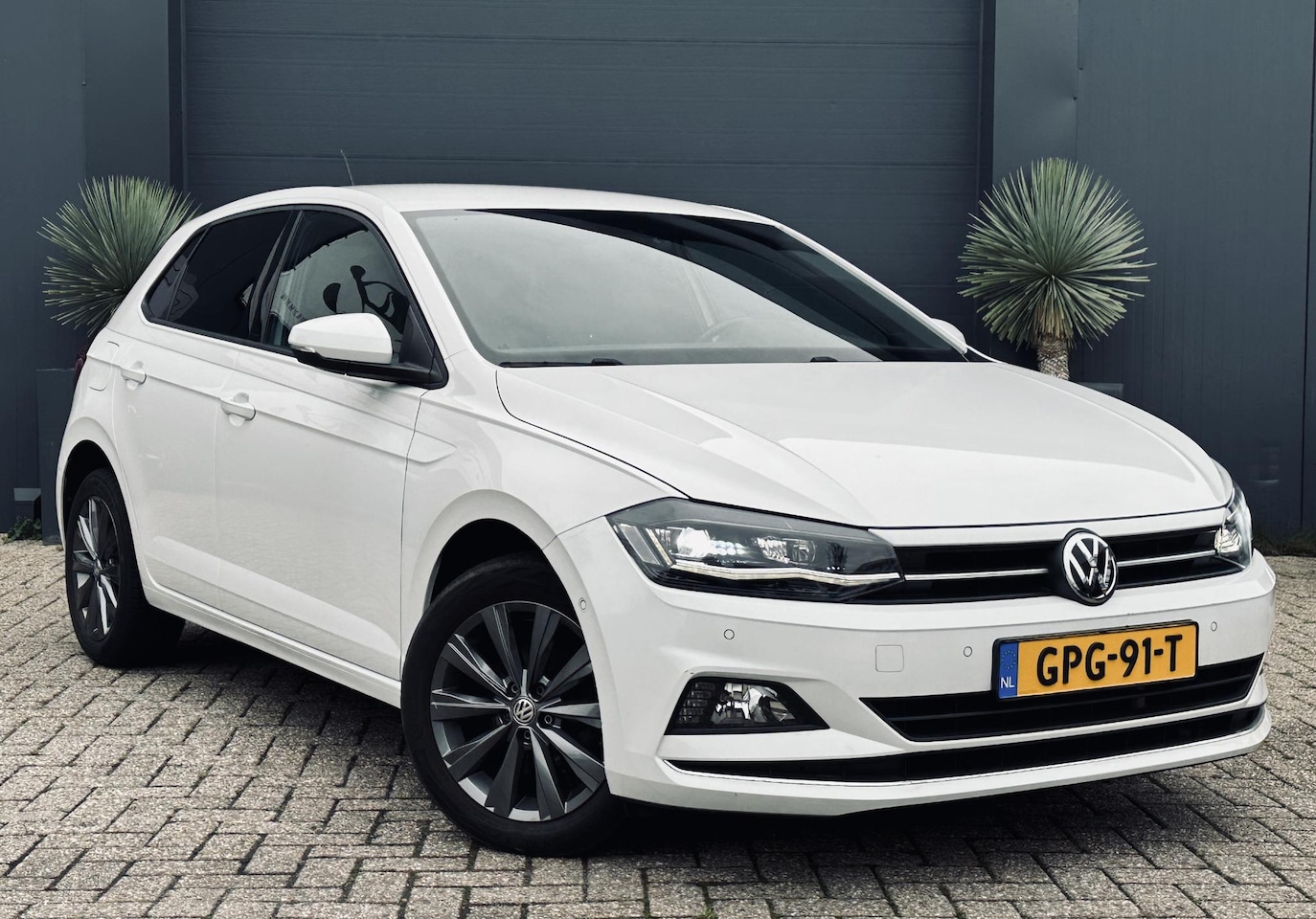 Volkswagen Polo - 1.0 TSI Highline Business R 1.0 TSI Highline Business R - AutoWereld.nl