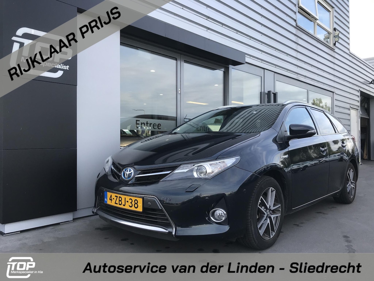 Toyota Auris Touring Sports - 1.8 Hybrid Lease Trekhaak Navi Panoramadak - AutoWereld.nl