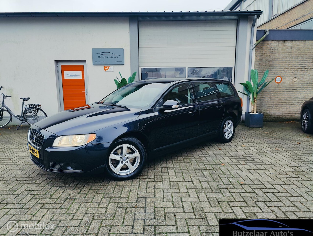 Volvo V70 - 2.0D Limited Edition APK 31-08-2025 Nette staat! - AutoWereld.nl