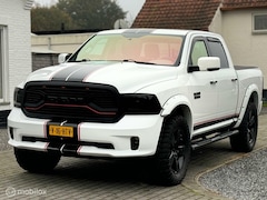 Dodge Ram 1500 - 4X4 5.7 V8 4x4 Quad Cab 6'4 Sport