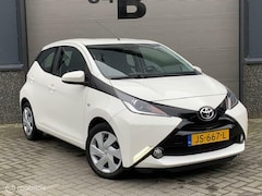 Toyota Aygo - 1.0 VVT-i x-play 2016 automaat eerste eigenaar