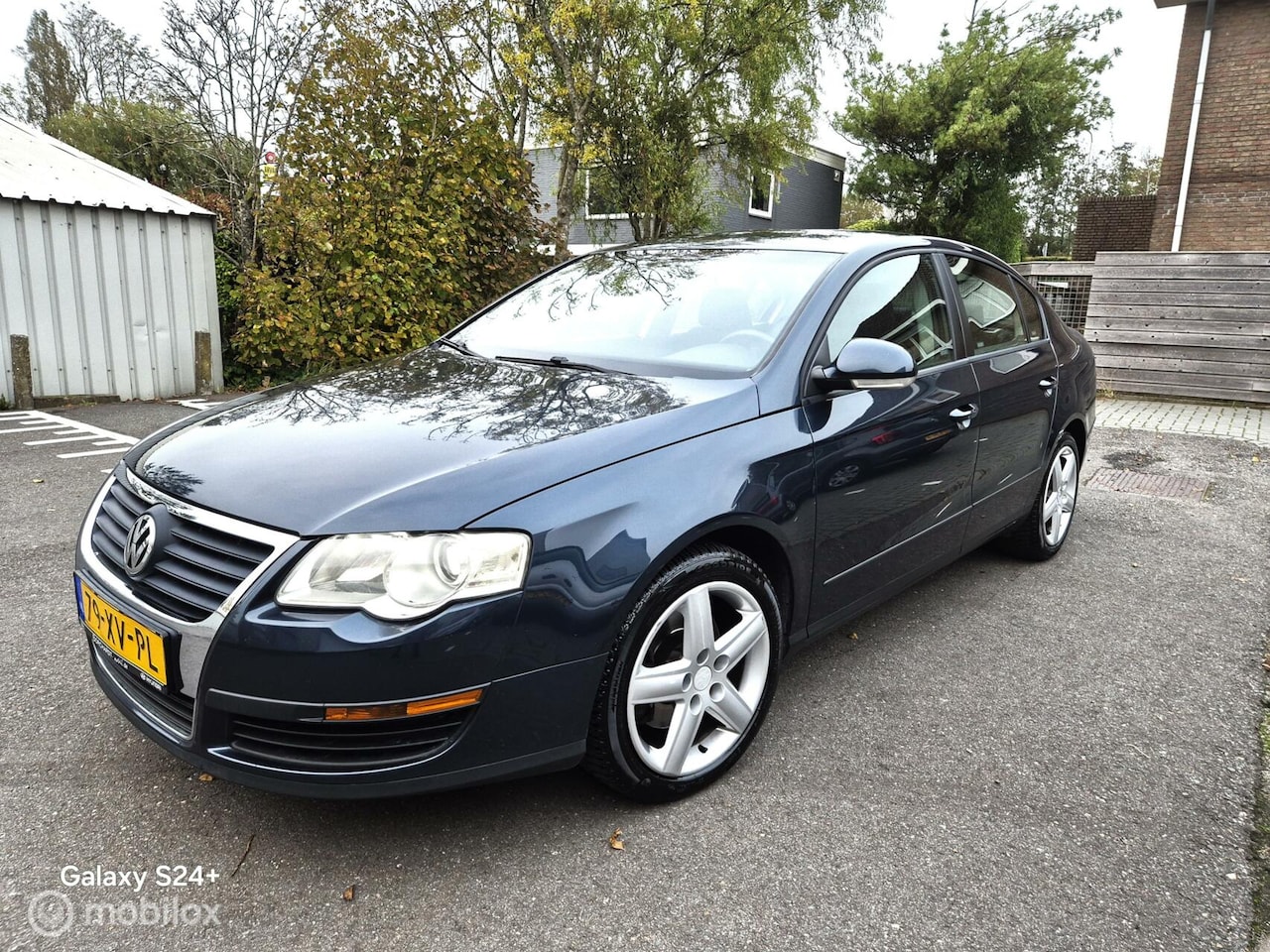 Volkswagen Passat - 1.6 FSI Comfortline 1.6 FSI Comfortline,AUTOMAAT|YOUNGTIMER - AutoWereld.nl