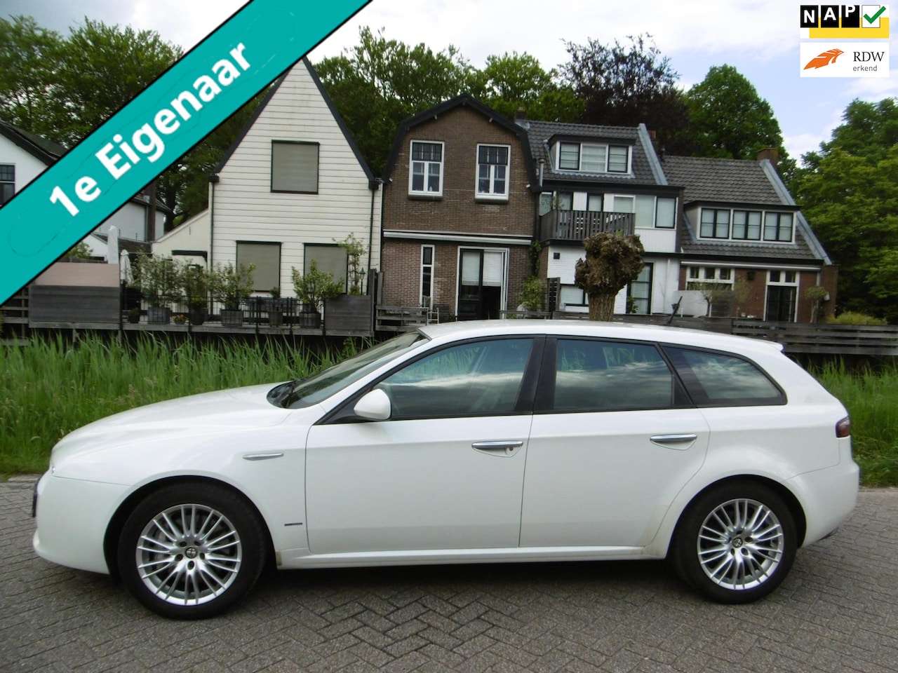 Alfa Romeo 159 Sportwagon - 1.7 T Progression 200pk 1e eig Leder Clima Navi UNIEK - AutoWereld.nl