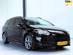 Ford Focus Wagon - 2.0 EcoBoost ST-3