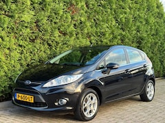 Ford Fiesta - 1.4 Titanium Airco Stoelverwarming