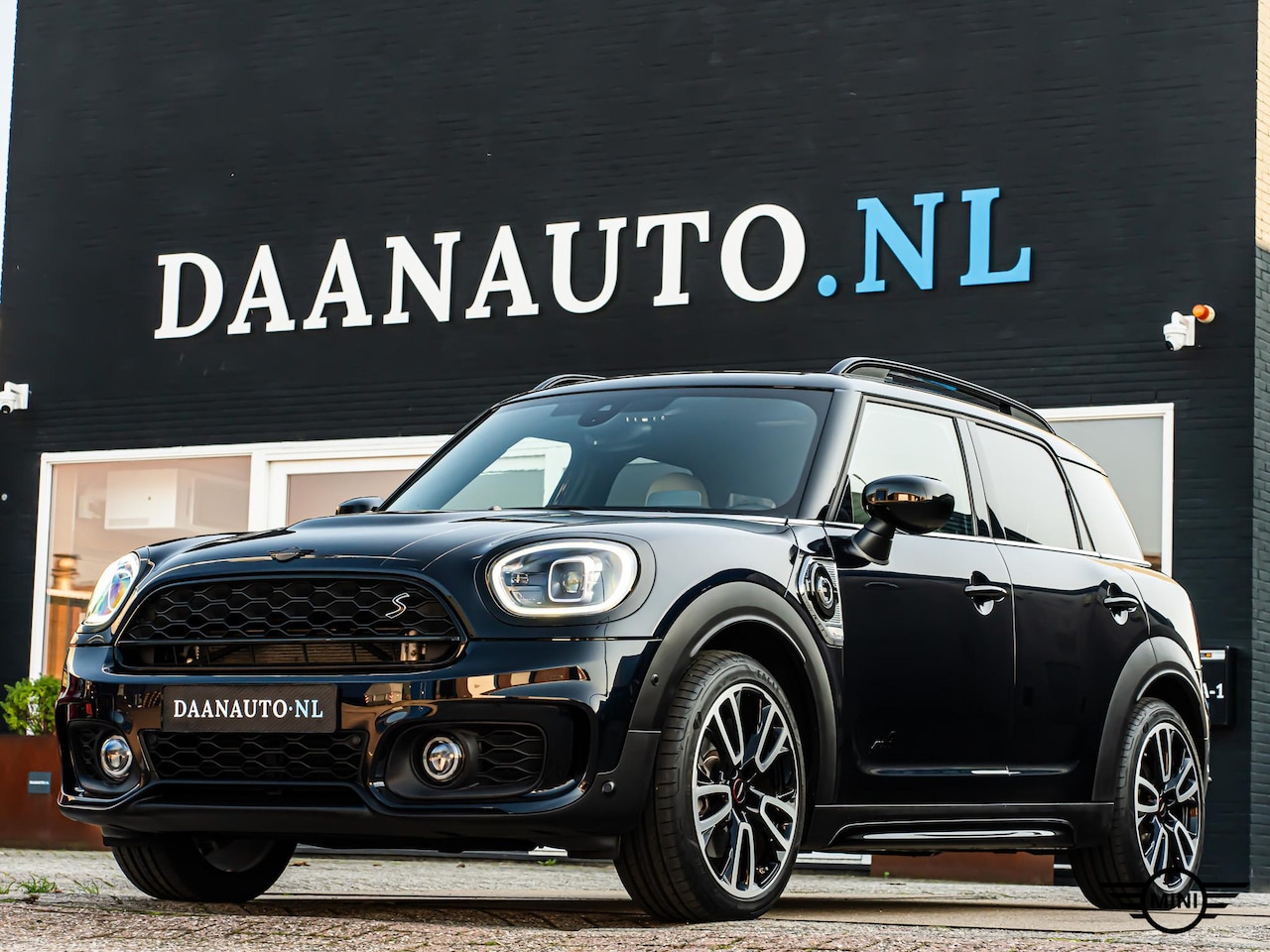 MINI Countryman - 2.0 Cooper S E ALL4 John Cooper Works Mini 2.0 Cooper S E ALL4 John Cooper Works - AutoWereld.nl