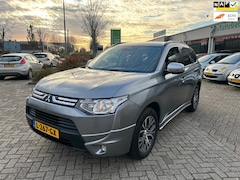 Mitsubishi Outlander - 2.2 DI-D Intense