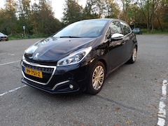 Peugeot 208 - 1.2 PureTech Blue Lease Executive Executive