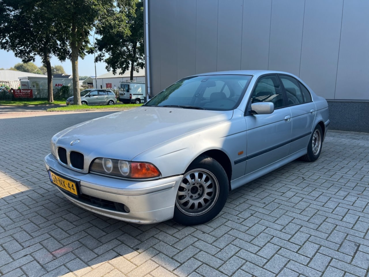 BMW 5-serie - 520i Executive LPG/Benzine - AutoWereld.nl