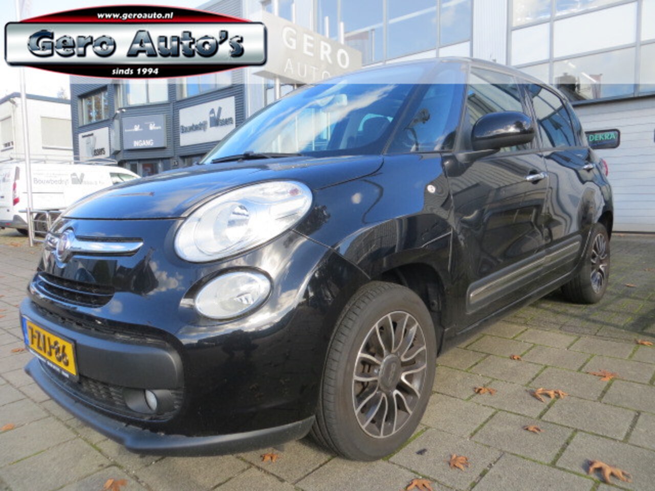 Fiat 500 L - 0.9 TwinAir Lounge nl-auto panoramadak ,airco ecc,lmv etc - AutoWereld.nl